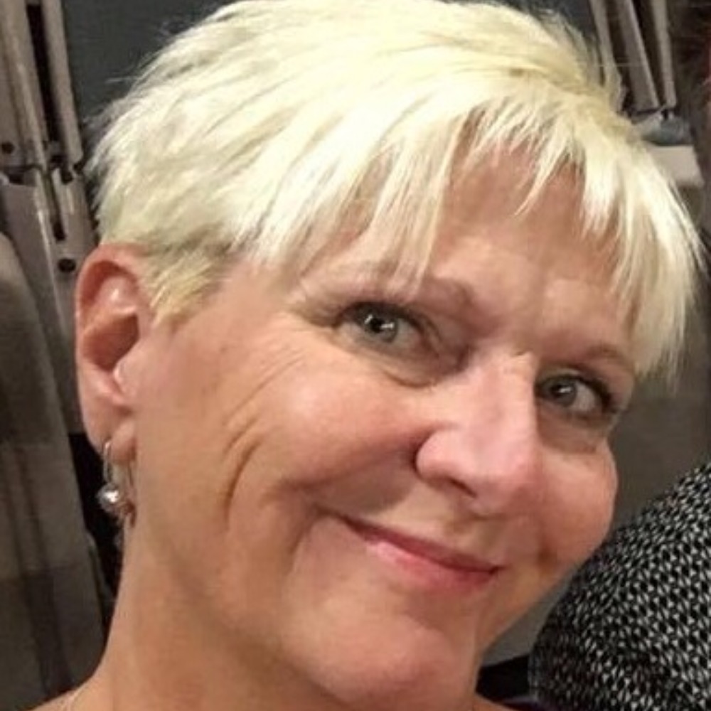 Meet your Posher, Pamela
